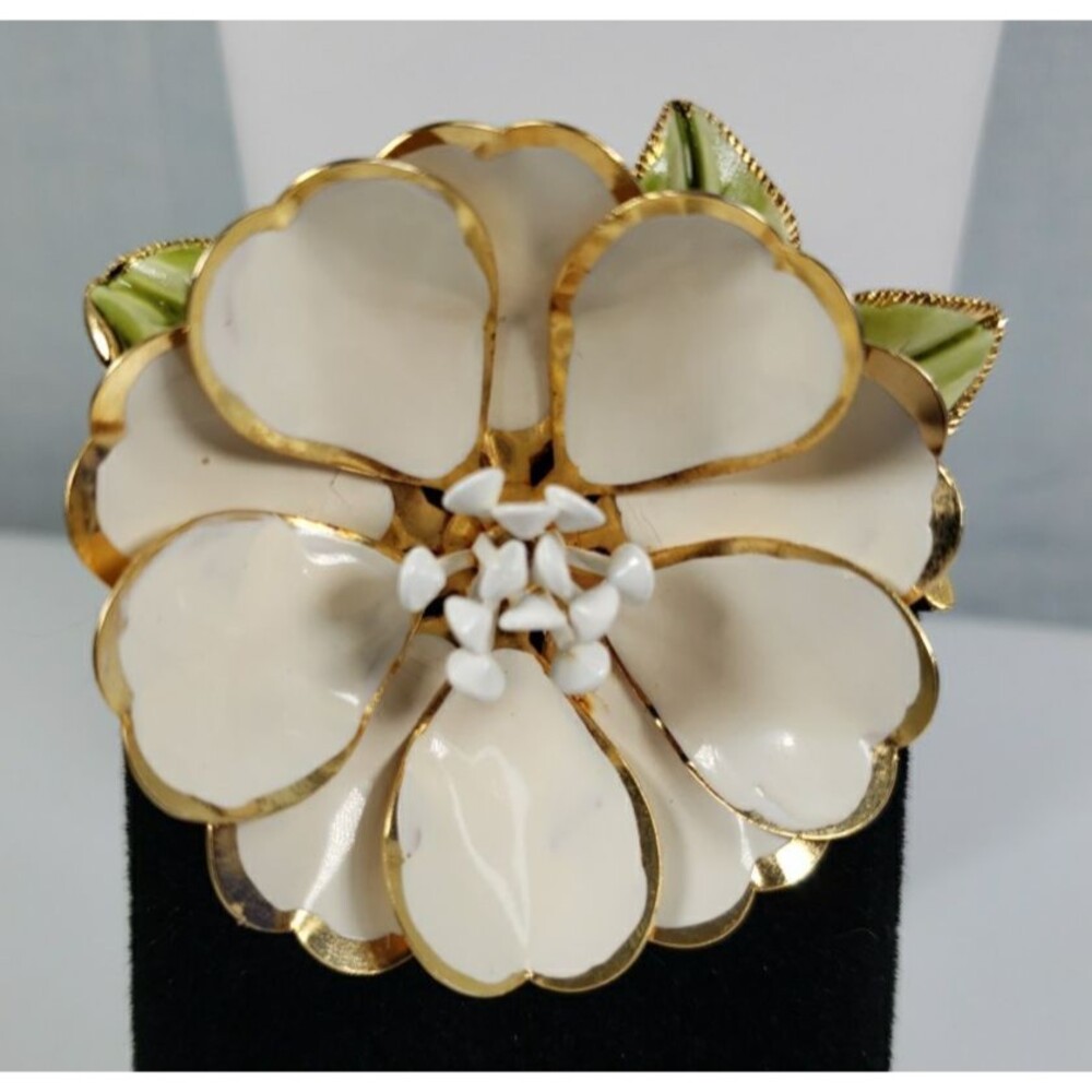 CoroCraft Early 1900's White Cream Flower Gold Green Leaves Pin Brooch